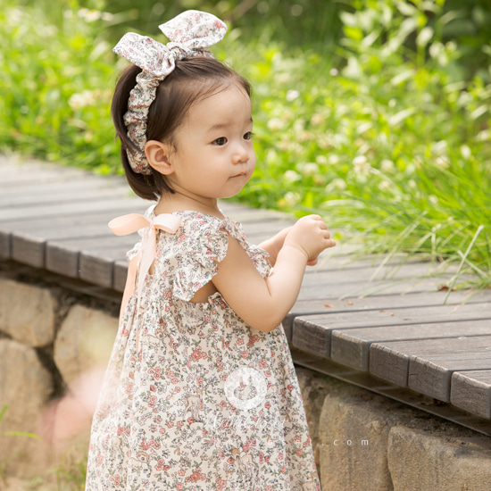 [7차제작중] 쪼꼬미 처럼 귀여운 아기 밤비랑 보낸 하루 &gt;.&lt; - lovely flower and bambi cotton baby ivory dress