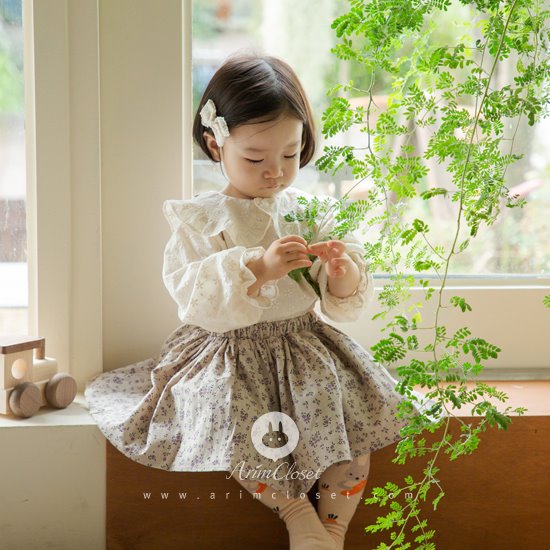 [14차제작중] 어느 맑은 날 너가 좋아하는 민들레 꽃이랑 (긴팔) - brown ribbon natural color punching cotton baby blouse