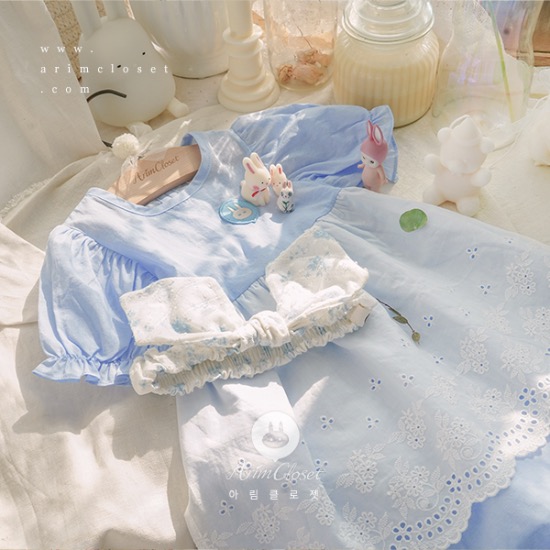 쪼꼬미가 좋아하는 하늘색 풍선 들고서 :) - romantic blue apron cotton baby dress