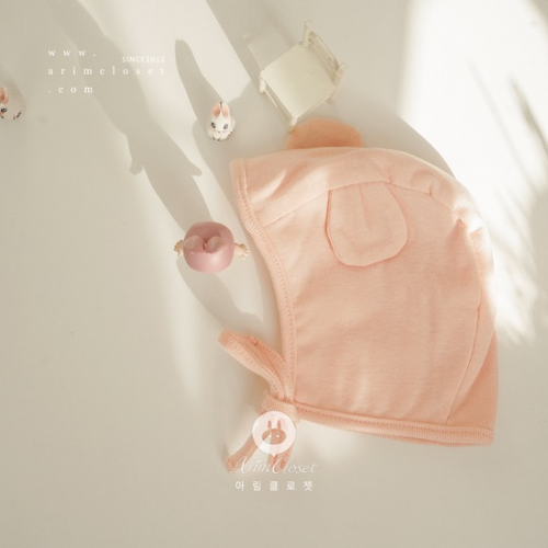 작은 아기곰 품에 안고 - bear white &amp; peach baby bonnet :: 아기 곰돌이 보넷