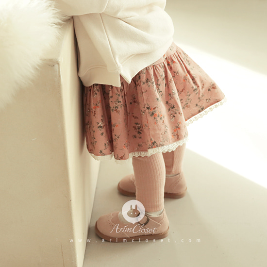 [2차제작] 로맨틱함에 반해 쪼꼬미가 찜콩했데요 - so lovely flower baby cotton lace point skirt