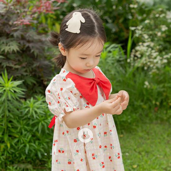 [2차제작] 오늘은 ! 나두 백설공주 보다 예쁠테야 ! - so cute big red ribbon point and red flower cotton baby dress