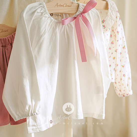 [Scratch_sale]  쪼꼬미가 골라먹는 딸기 -cute pink ribbon baby cotton T