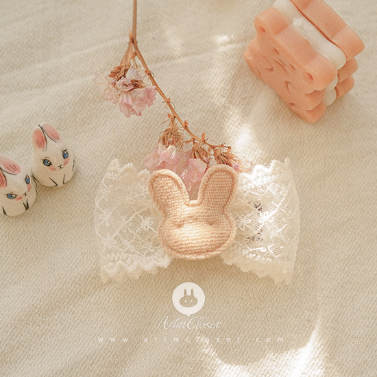[9차제작]귀여운 쪼꼬미도 안녕 ? - beige bunny lace ribbon baby pin