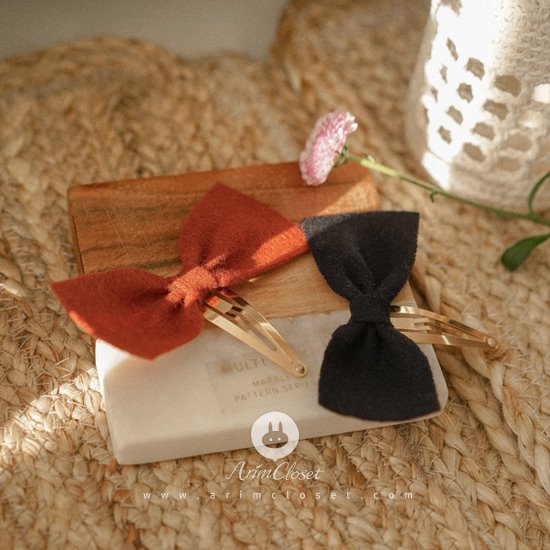 귀엽게 차려입은 쪼꼬미의 작은리본 (집게핀, 똑딱핀) - brick red &amp; navy wool ribbon hair pin