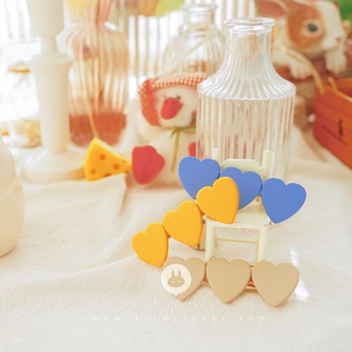 [2차입고] 쪼꼬미가 좋아하는 하뚜 - blue, yellow, beige cute 3heart pin (1ea)
